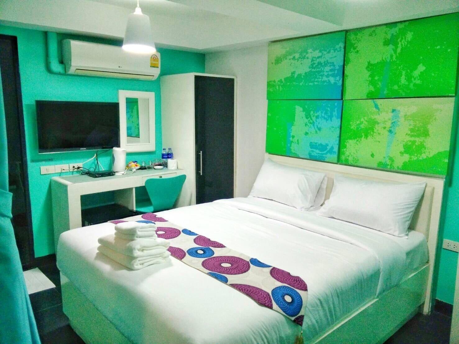 V30 Sukhumvit Hotel Bangkok Bagian luar foto