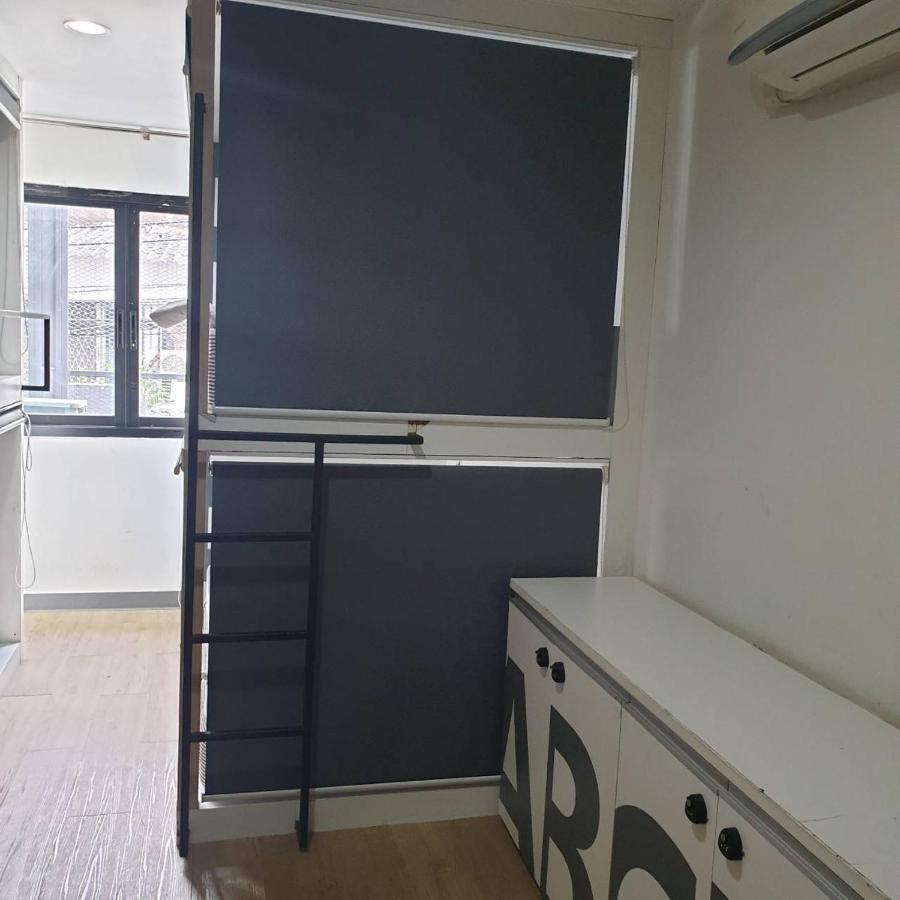V30 Sukhumvit Hotel Bangkok Bagian luar foto