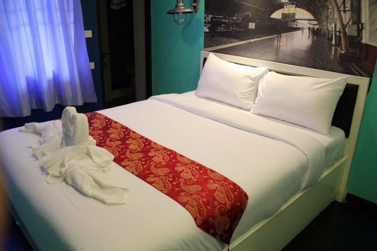 V30 Sukhumvit Hotel Bangkok Bagian luar foto